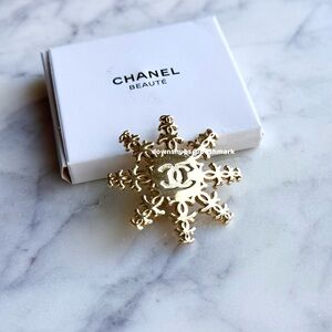 Chanel Gold Snowflake Pin Brooch